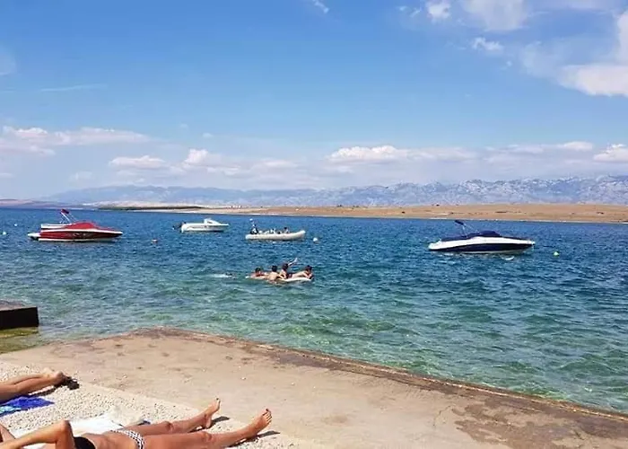 Апартаменты Kroatien Obergeschoss